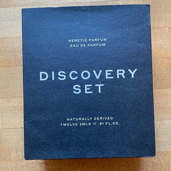Heretic Parfum Discovery Set - 12 Perfumes - Picture 4 of 5